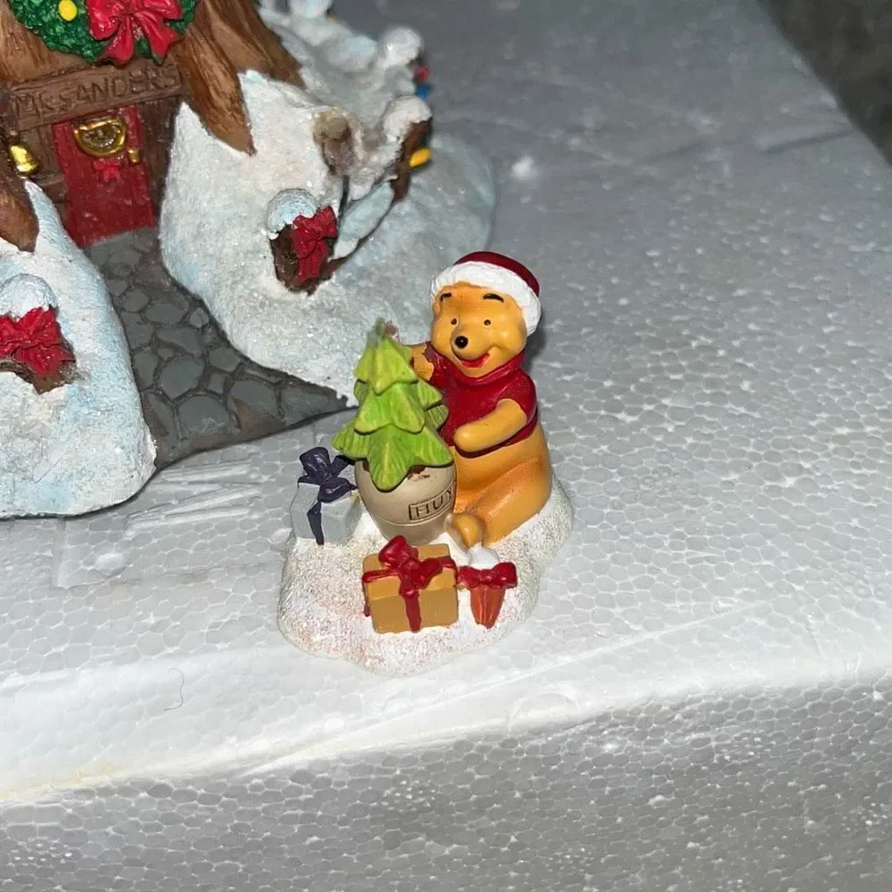 2008 Hawthorne Village Disney Poohs Hundred Acre Tree Farm
